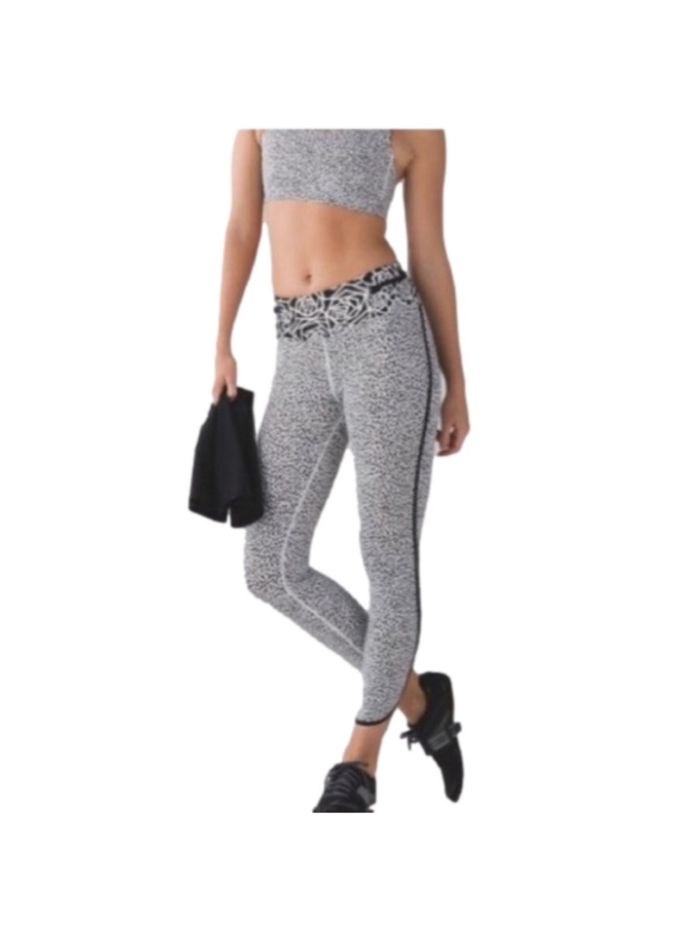 Lululemon Quick Pace Tight 7/8 Length Size 4